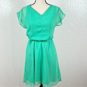 the limited green dress Nala Green Asymmetric Maxi Dress With Split – Club L London main image 1